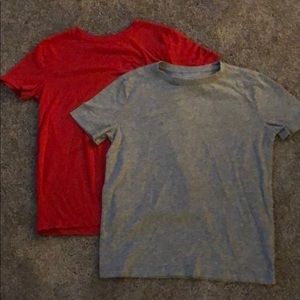 2 short sleeve T-shirt